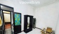 Cho thuê nhà Hồng Mai, 43m2, 3 tầng, 3 ngủ, 9.5 triệu, 30m ra ô tô ở gia đình, nhóm ngoan